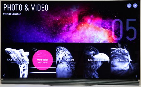 En Ultra HD-tv kan även visas för att visa stillbilder riktigt högupplöst. Och LG OLED 65E6V gör det verkligen storstilat med sin inbyggda bildvisningsfunktion. Det är en upplevelse i sig att se sina foton i 4K-upplösning över 65 tum.