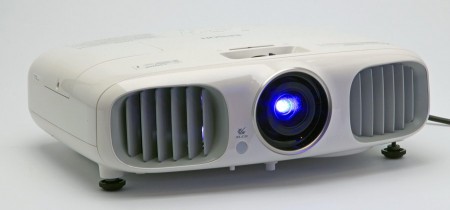 Epsons nya EH-TW6000W ger ljusstark 3D – trådlöst.