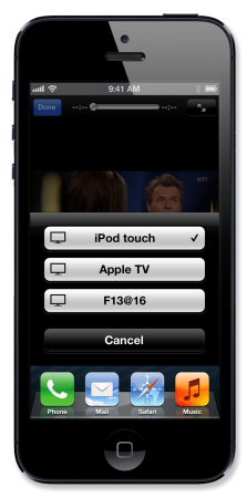 Det är bara att välja vad du vill se i appen och sedan välja äppel-tv i skärmdelningssymbolen när visningen startar så flyttas uppspelningen över via Airplay till Apple TV som visar ditt valda tv-program på teven istället.