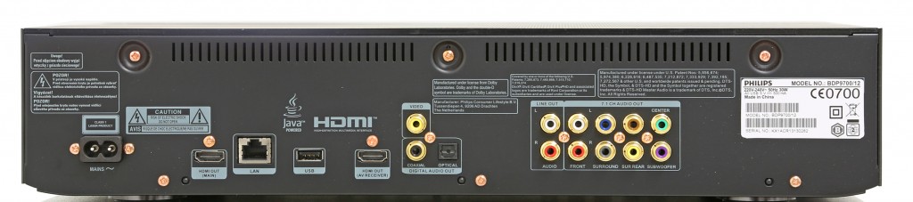 Philips BDP9700 har dubbla hdmi-utgångar och rejält med digitala och analoga anslutningsmöjligheter för ljud.