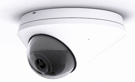 Camera G4 Dome – 4 MP, 24 fps med IR-LED belysning och 134,3 graders vidvinkellins, mikrofon och högtalare. Pris: ca 2 500 kr